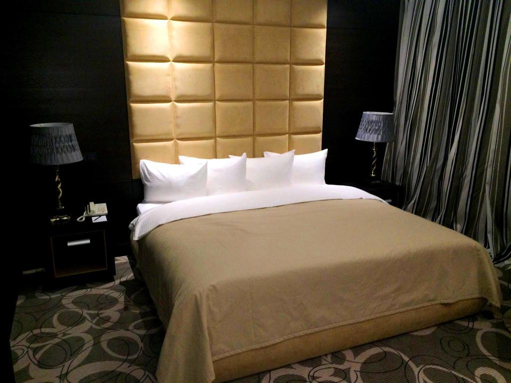 Royal Plaza Hotel And Casino カプチャゲイ 部屋 写真