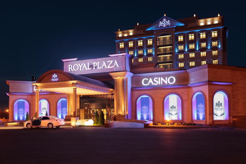 Royal Plaza Hotel And Casino カプチャゲイ エクステリア 写真